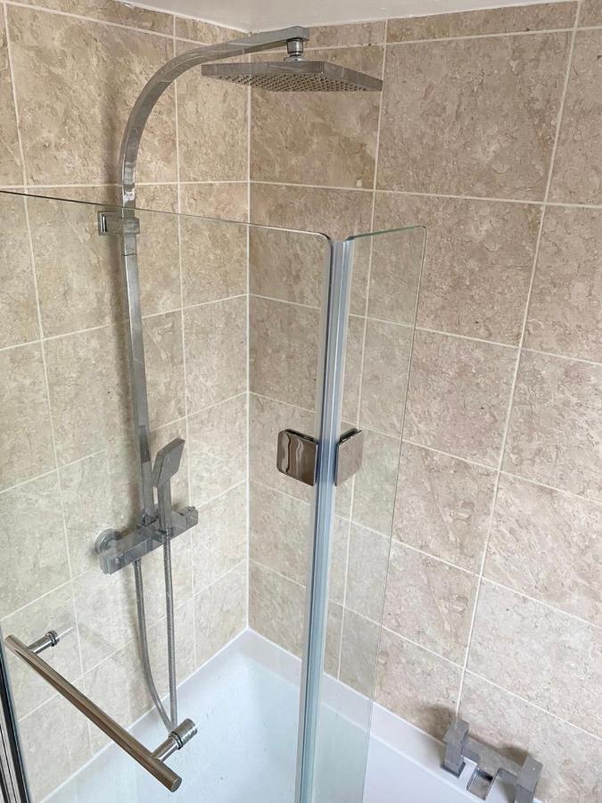 Beautiful Newly Renovated House In Rainham Essex Villa Ngoại thất bức ảnh