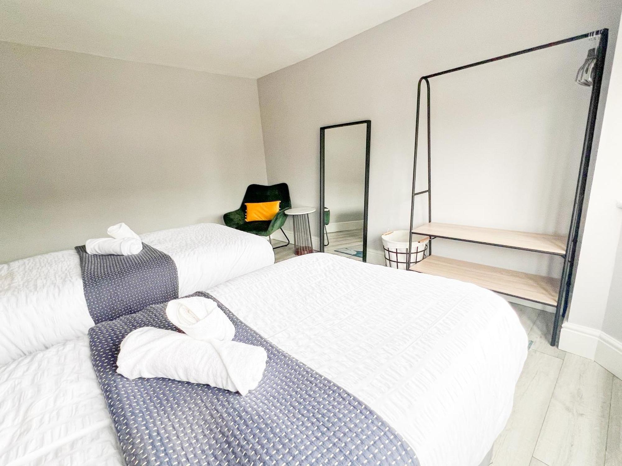 Beautiful Newly Renovated House In Rainham Essex Villa Ngoại thất bức ảnh