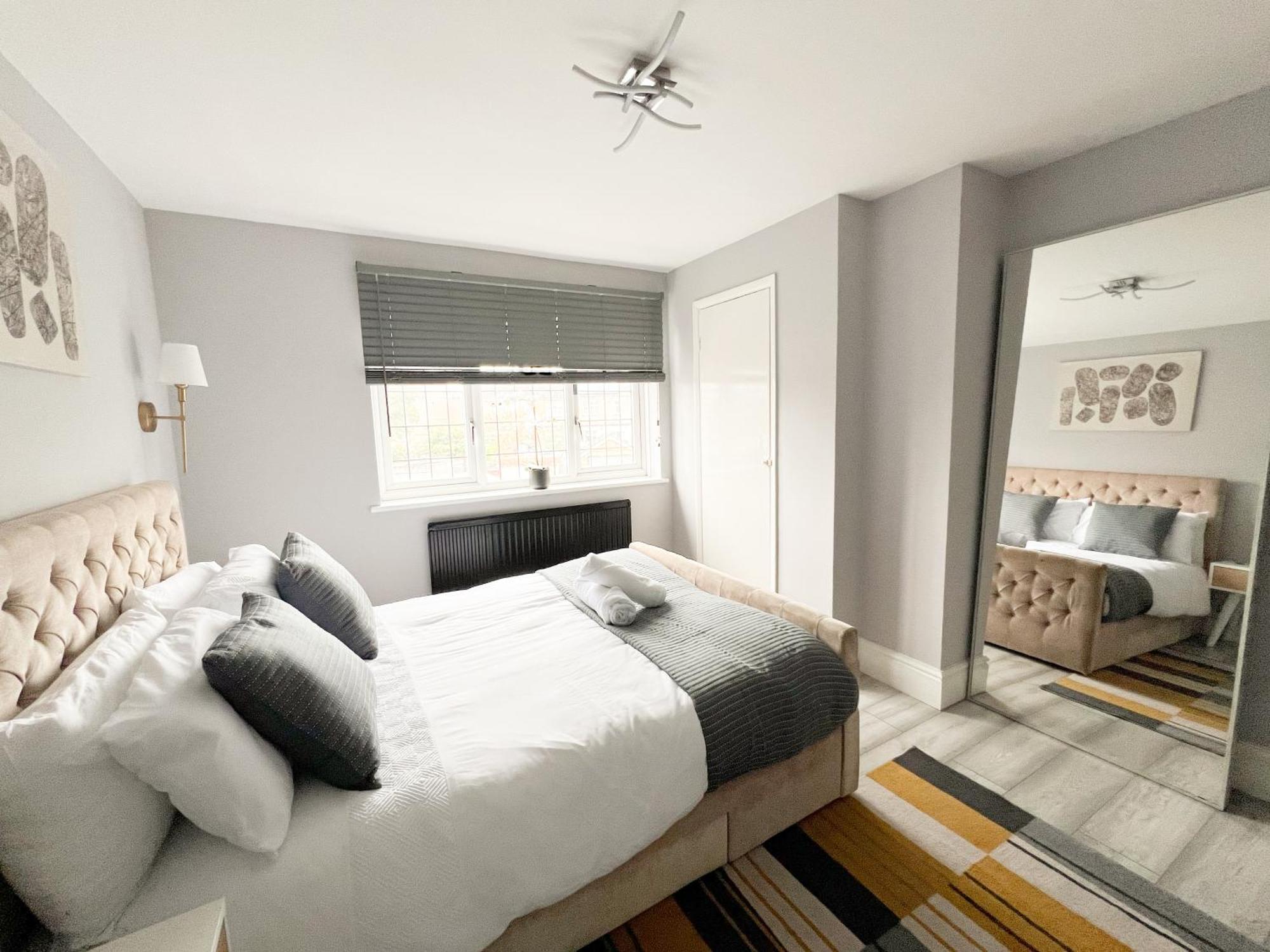 Beautiful Newly Renovated House In Rainham Essex Villa Ngoại thất bức ảnh